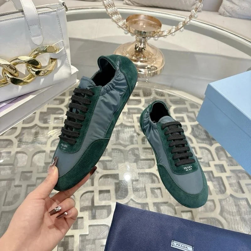 Prada Low Shoes UrbanStyle 33816
