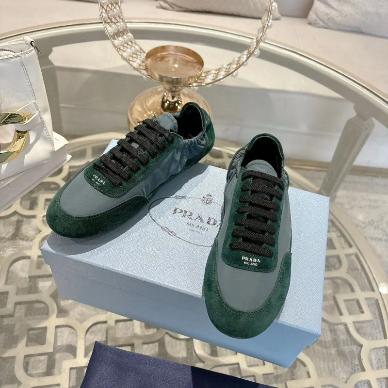 Prada Low Shoes UrbanStyle 33816