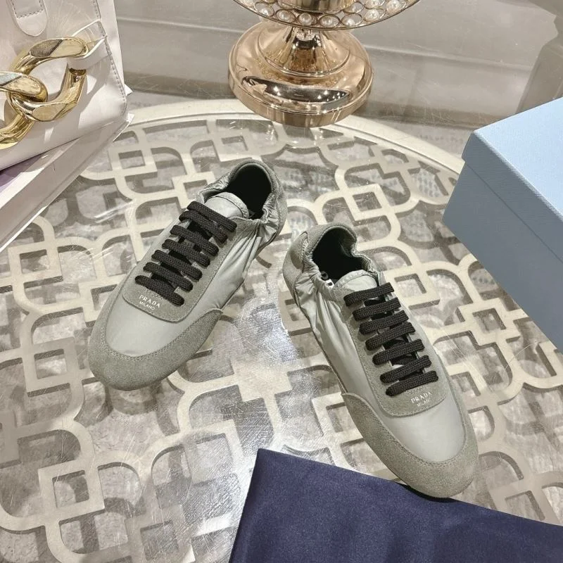 Resilient Prada Low Shoes 33804