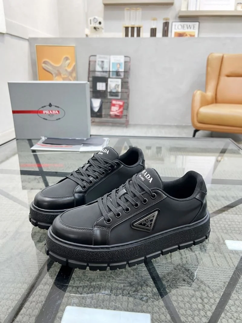 Prada Low Shoes EasyMatch 33802