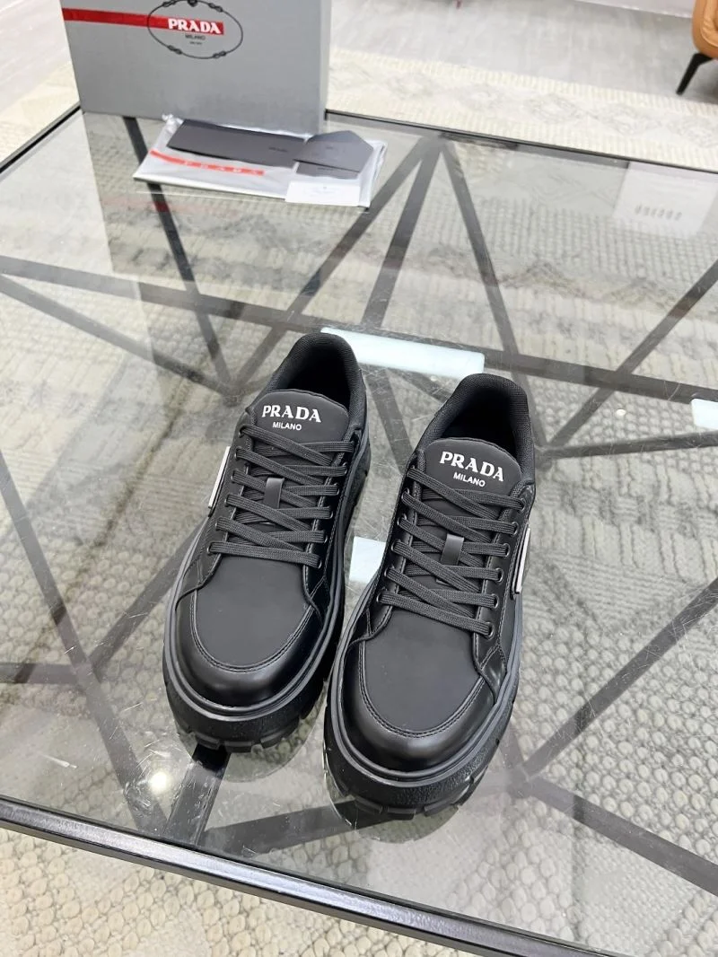 Prada Low Shoes EasyMatch 33802