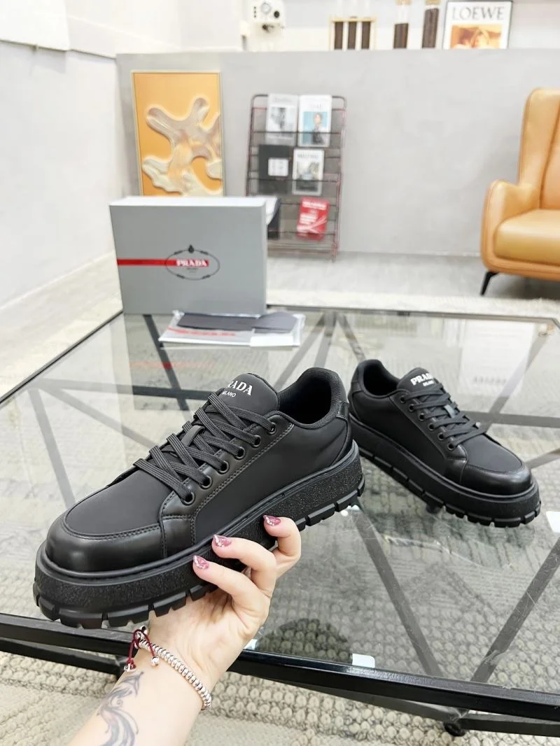 Prada Low Shoes EasyMatch 33802