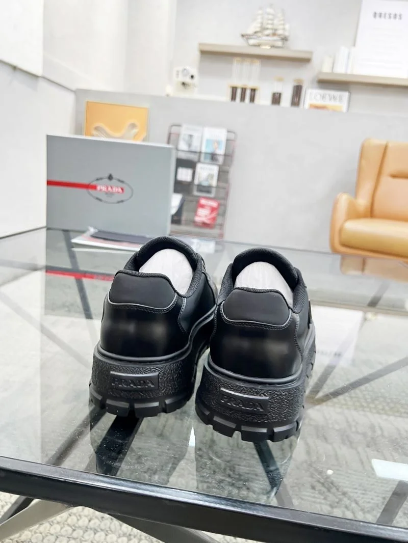 Prada Low Shoes EasyMatch 33802