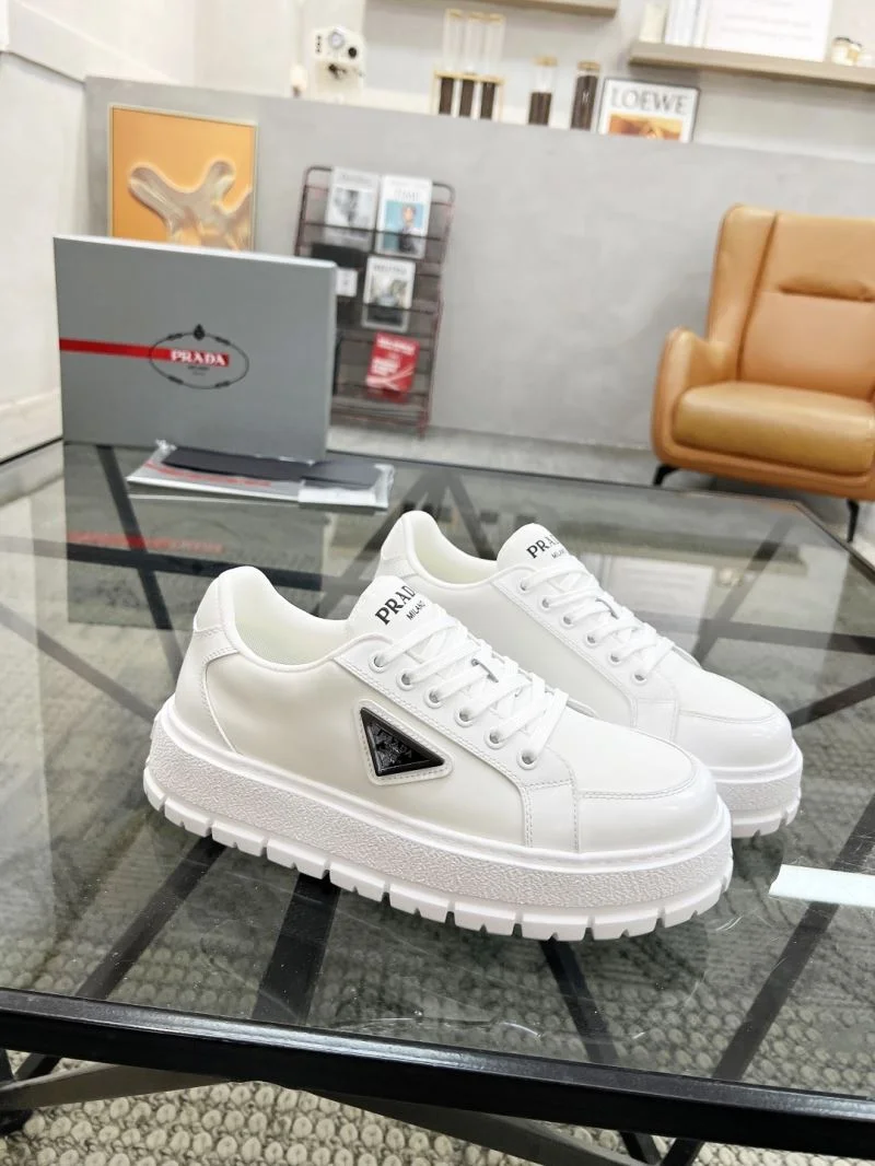 FashionForward Prada Low Shoes 33796