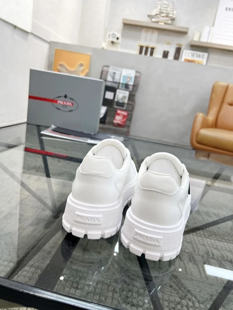 FashionForward Prada Low Shoes 33796