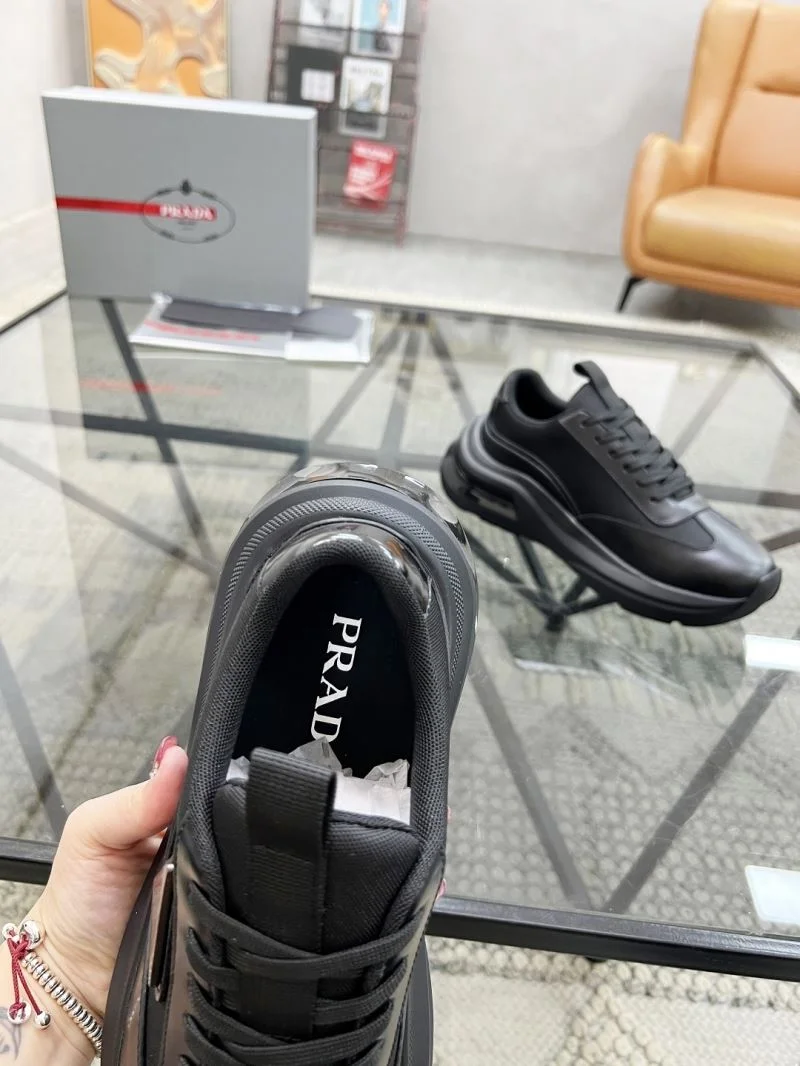 Prada Low Shoes HighQuality 33812