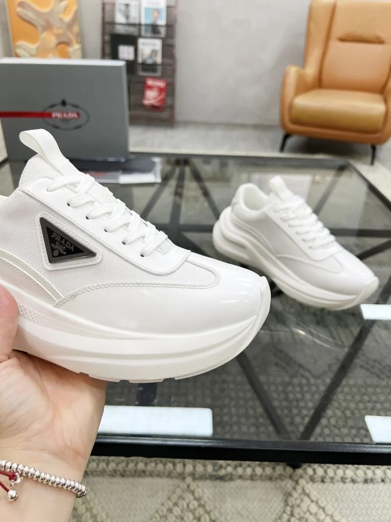 Functional Prada Low Shoes 33809