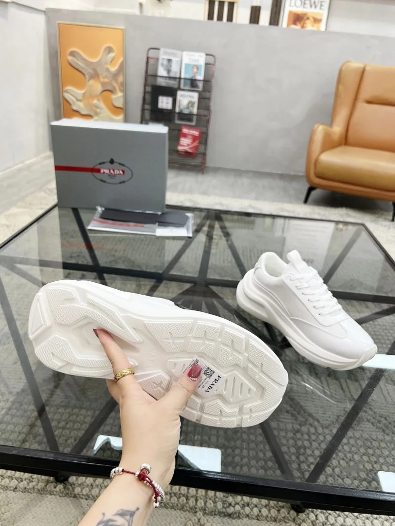 Functional Prada Low Shoes 33809