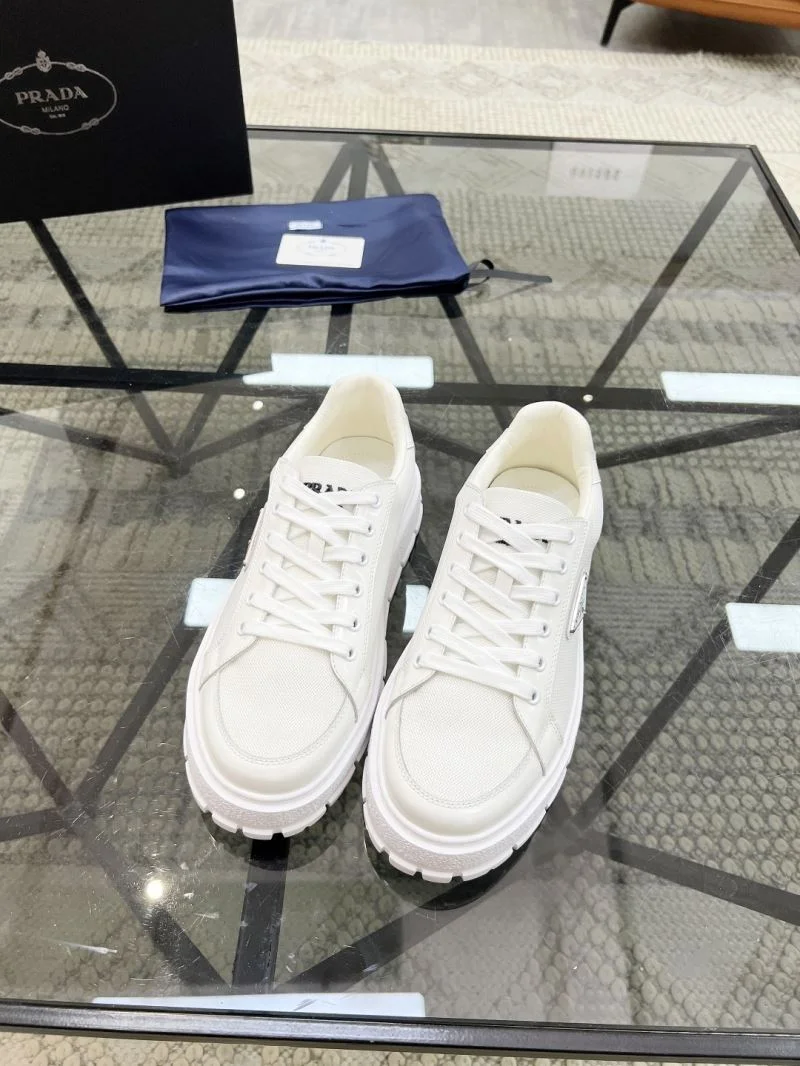 Unique Prada Low Shoes 33791