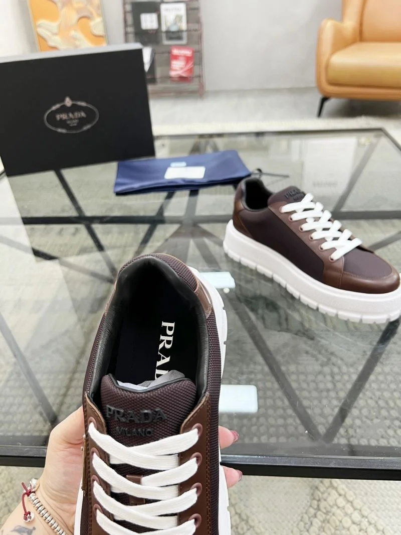 Sleek Prada Low Shoes 33788