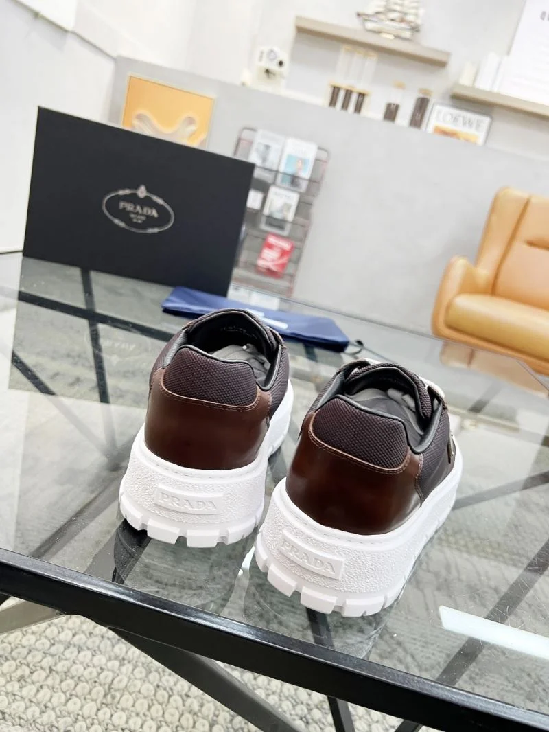 Sleek Prada Low Shoes 33788