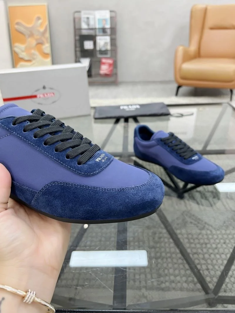 Prada Low Shoes Fashionable 33786