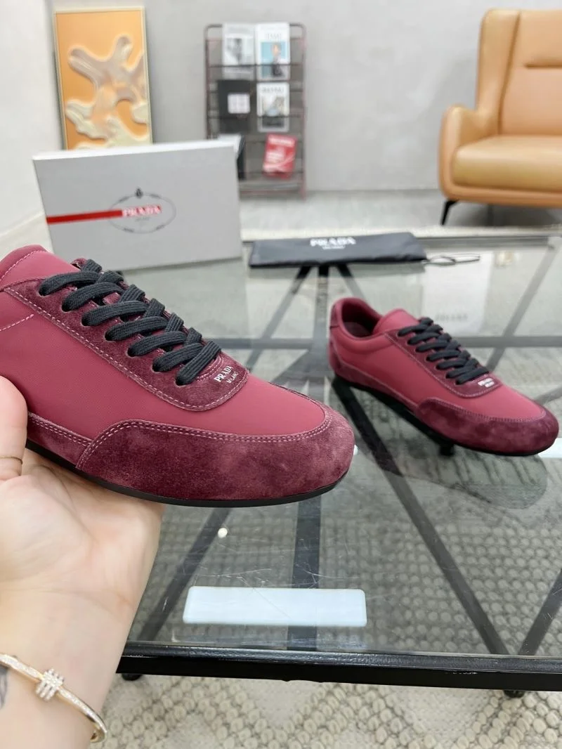 Sustainable Prada Low Shoes 33785