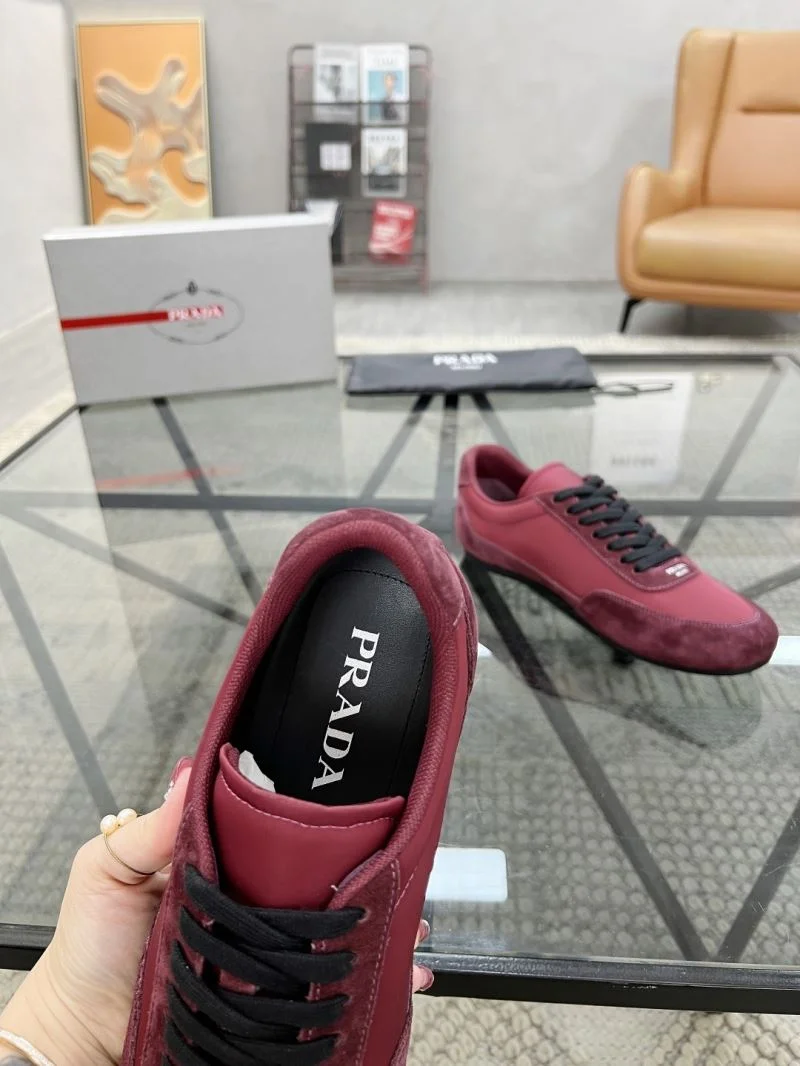 Sustainable Prada Low Shoes 33785