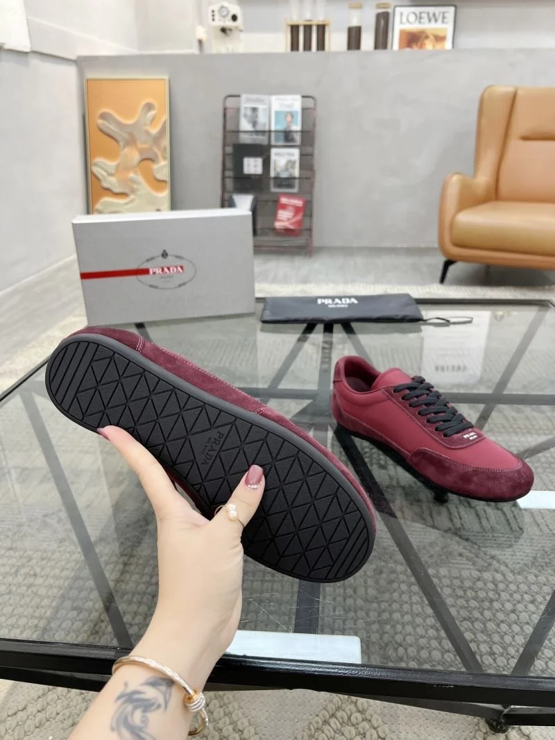 Sustainable Prada Low Shoes 33785