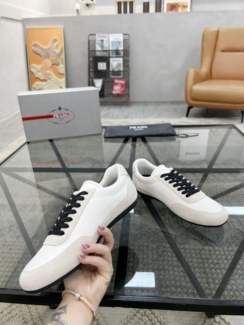 Prada Low Shoes Premium 33783