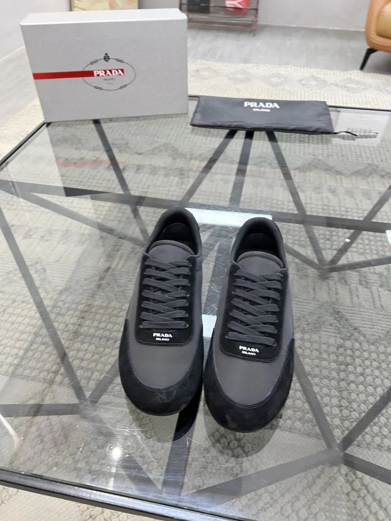 Prada Low Shoes MoistureWicking 33781