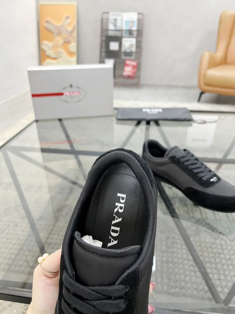 Prada Low Shoes MoistureWicking 33781