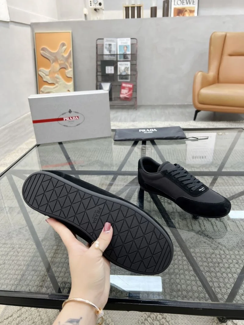 Prada Low Shoes MoistureWicking 33781