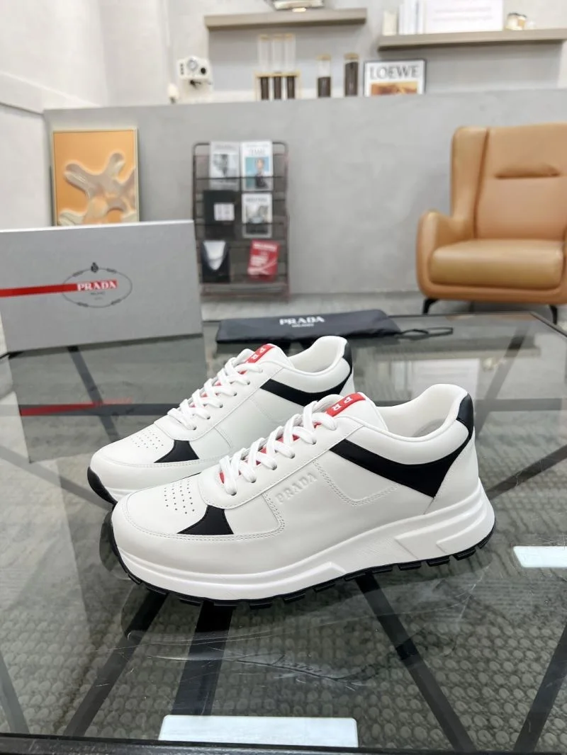 WellDesigned Prada Low Shoes 33769