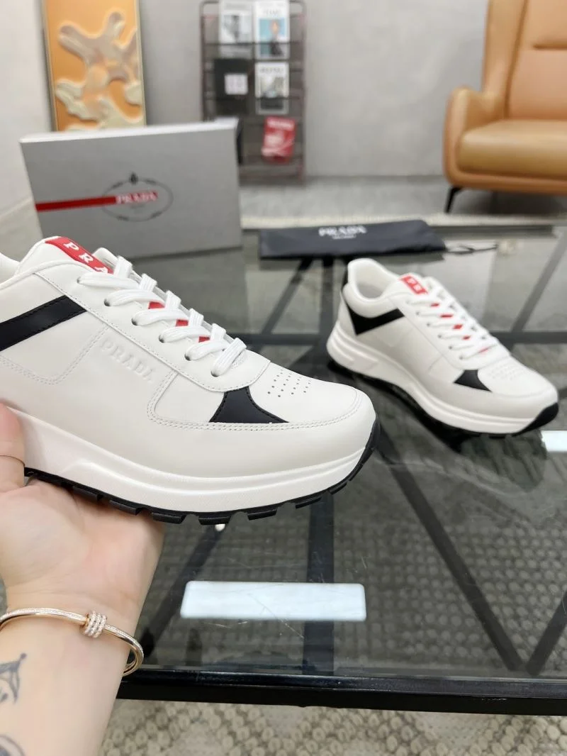 WellDesigned Prada Low Shoes 33769
