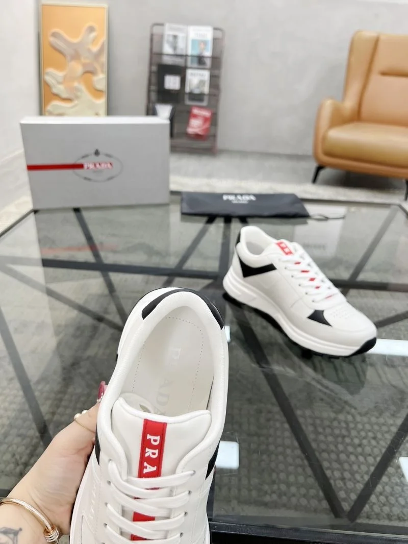 WellDesigned Prada Low Shoes 33769