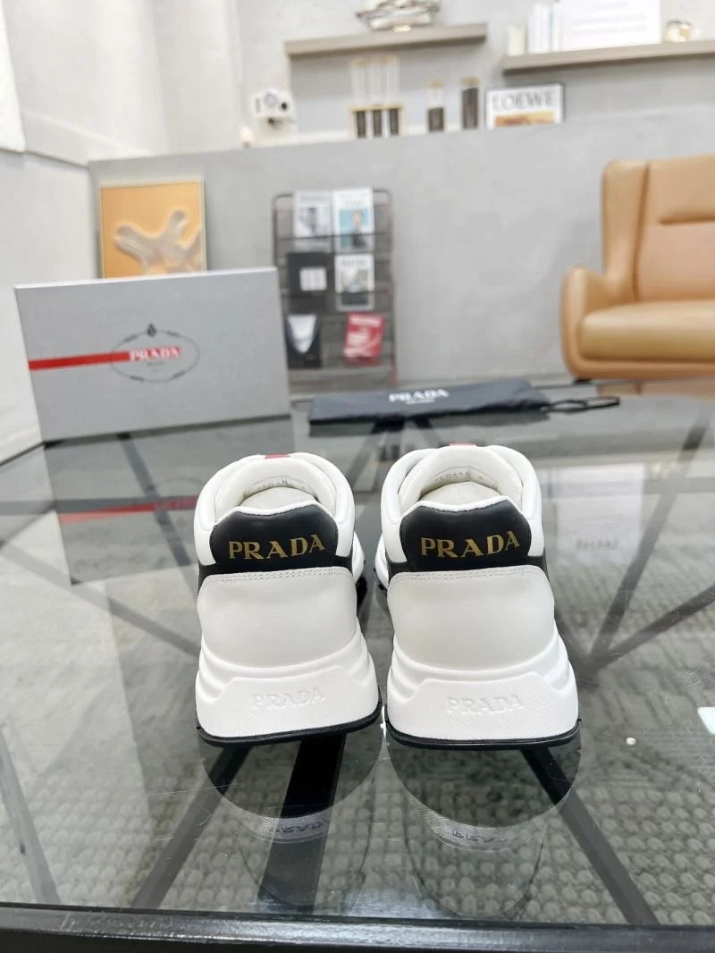 WellDesigned Prada Low Shoes 33769