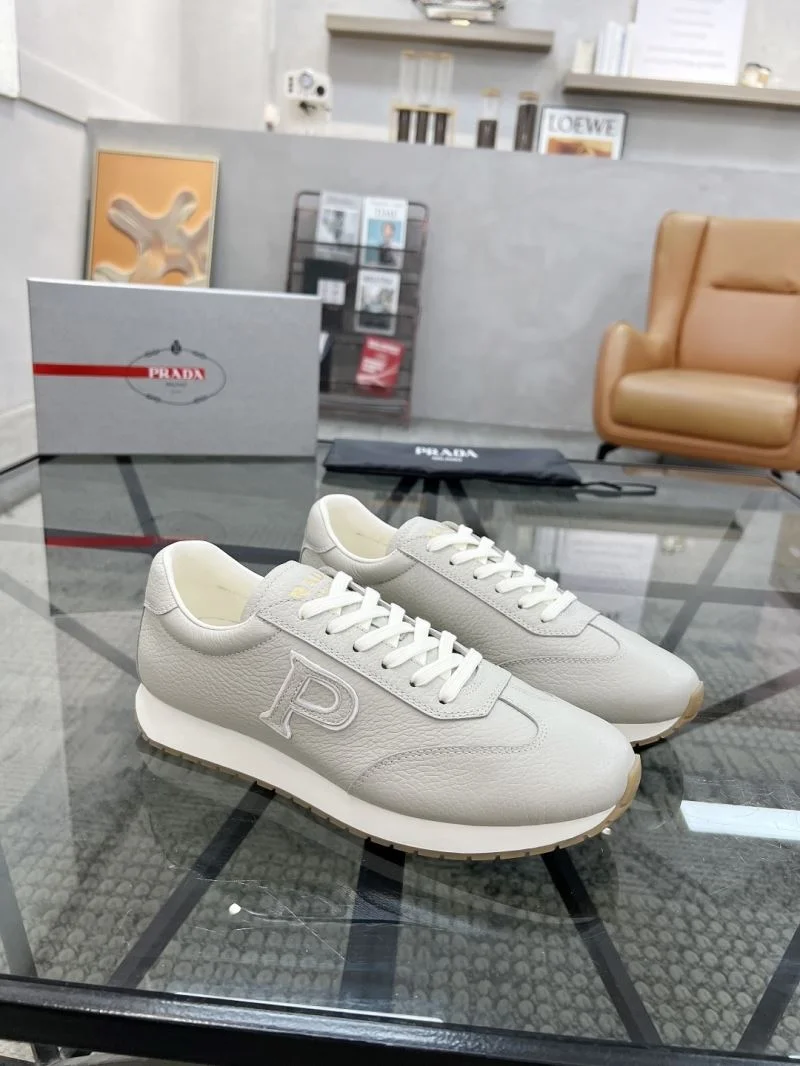 Unique Prada Low Shoes 33771