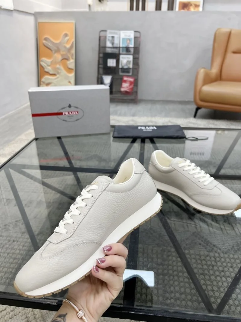 Unique Prada Low Shoes 33771