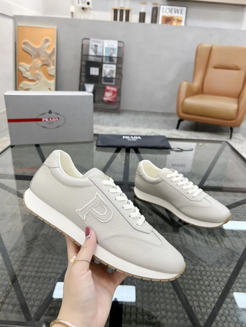 Unique Prada Low Shoes 33771