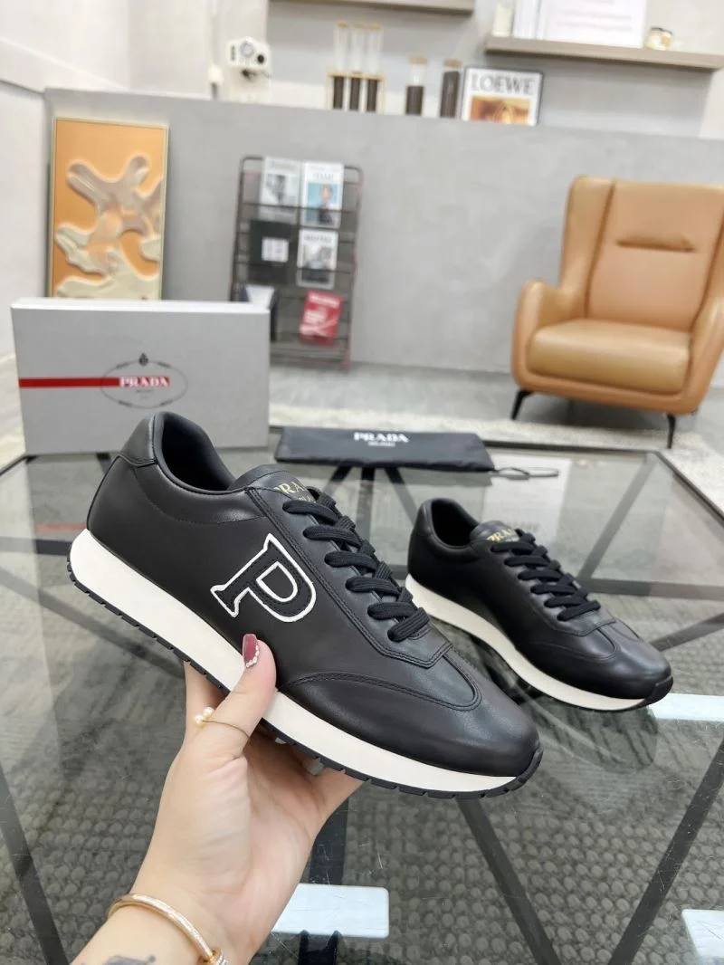 Neat Prada Low Shoes 33763