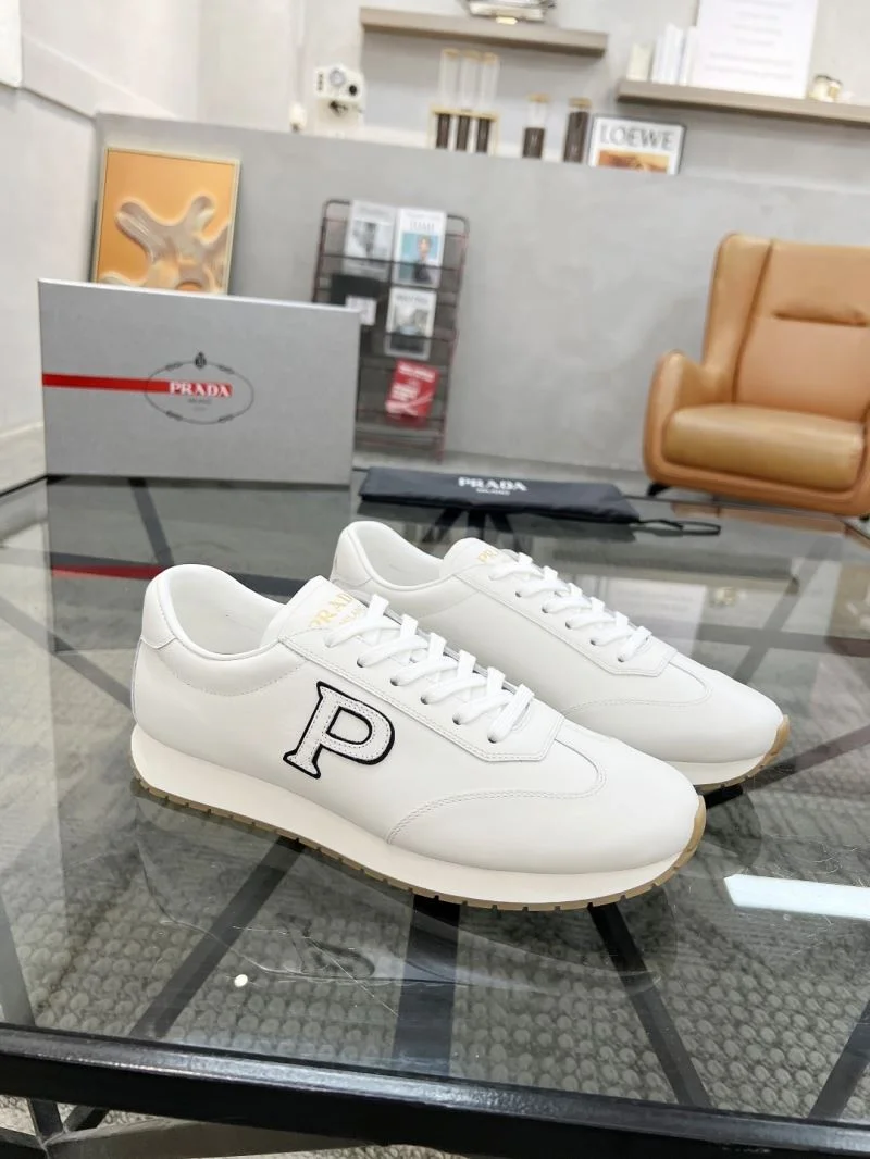 Sophisticated Prada Low Shoes 33773