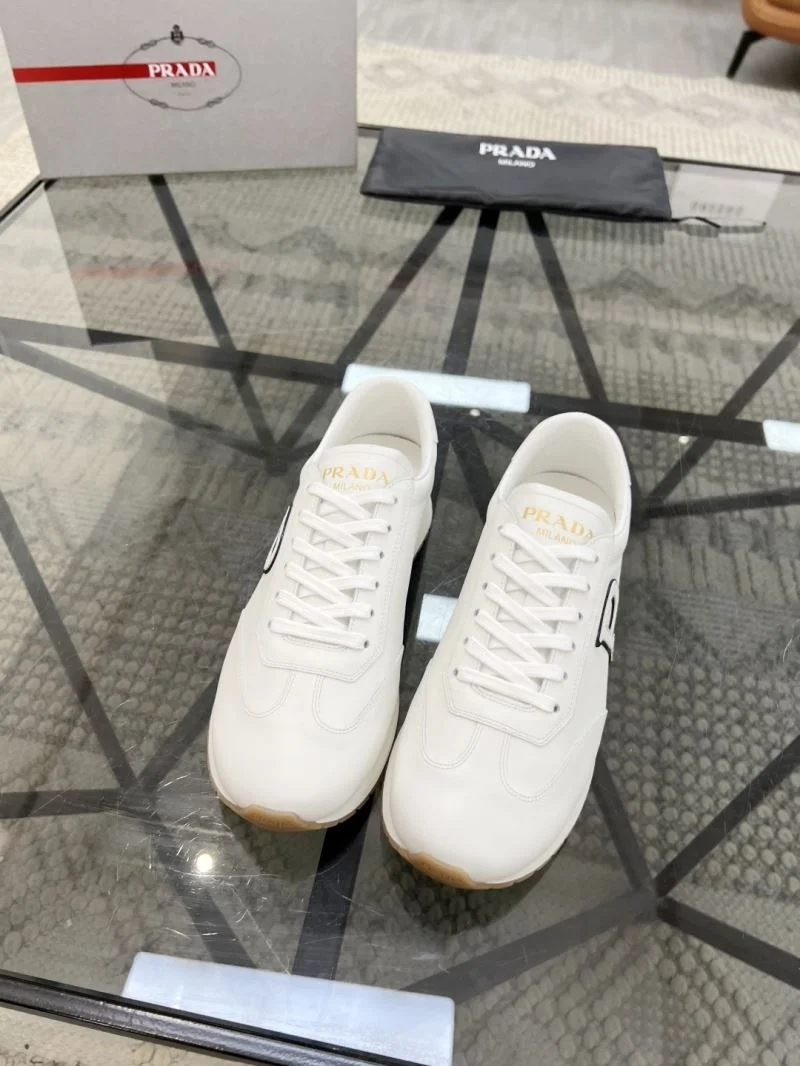 Sophisticated Prada Low Shoes 33773