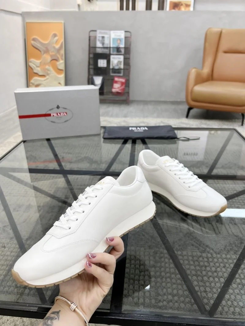 Sophisticated Prada Low Shoes 33773