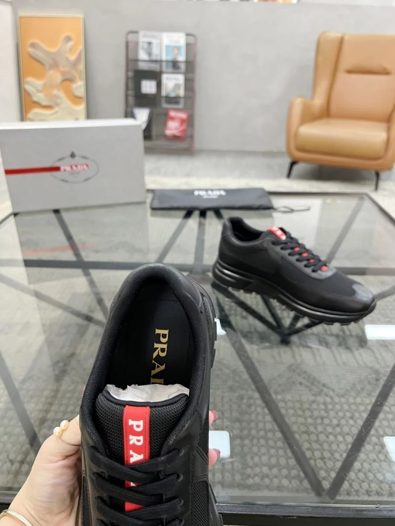 Reliable Prada Low Shoes 33756