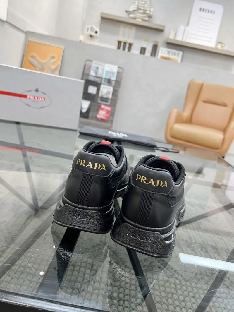 Reliable Prada Low Shoes 33756