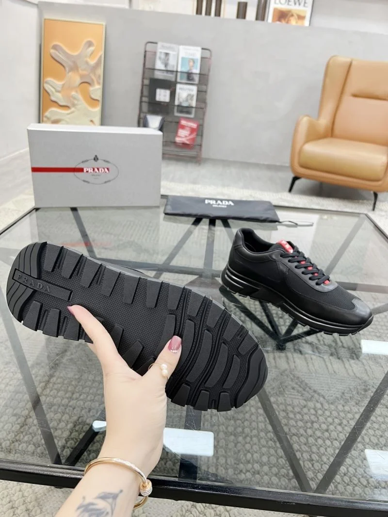 Reliable Prada Low Shoes 33756