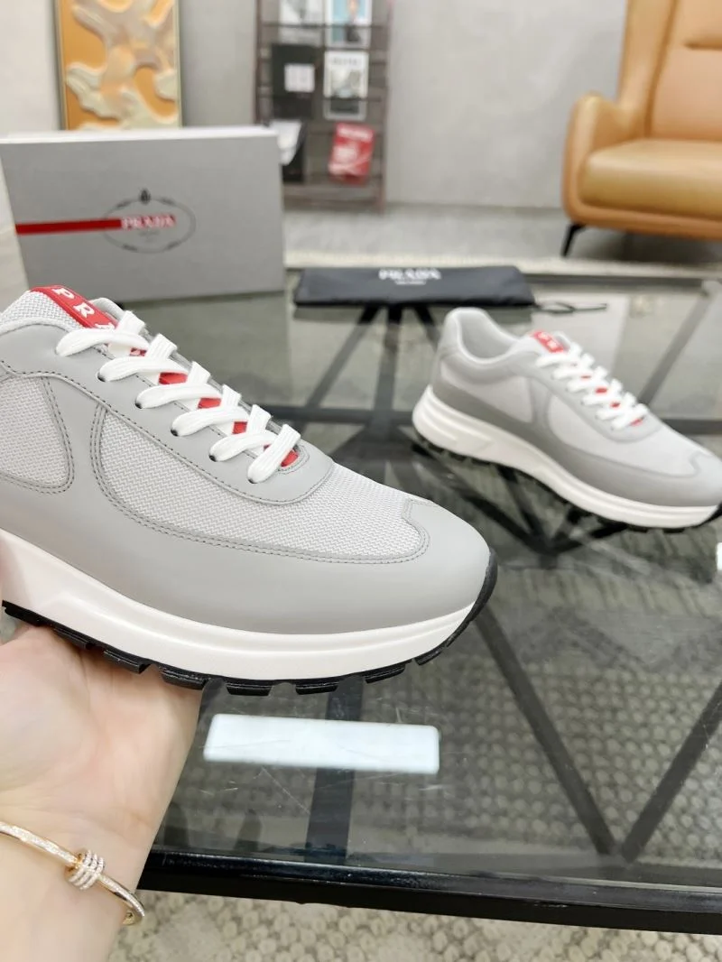 Prada Low Shoes Lightweight 33772