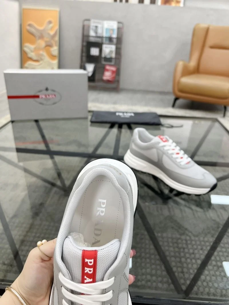 Prada Low Shoes Lightweight 33772