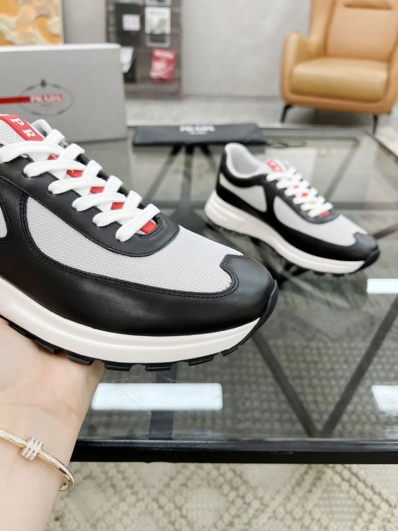 TechFriendly Prada Low Shoes 33775