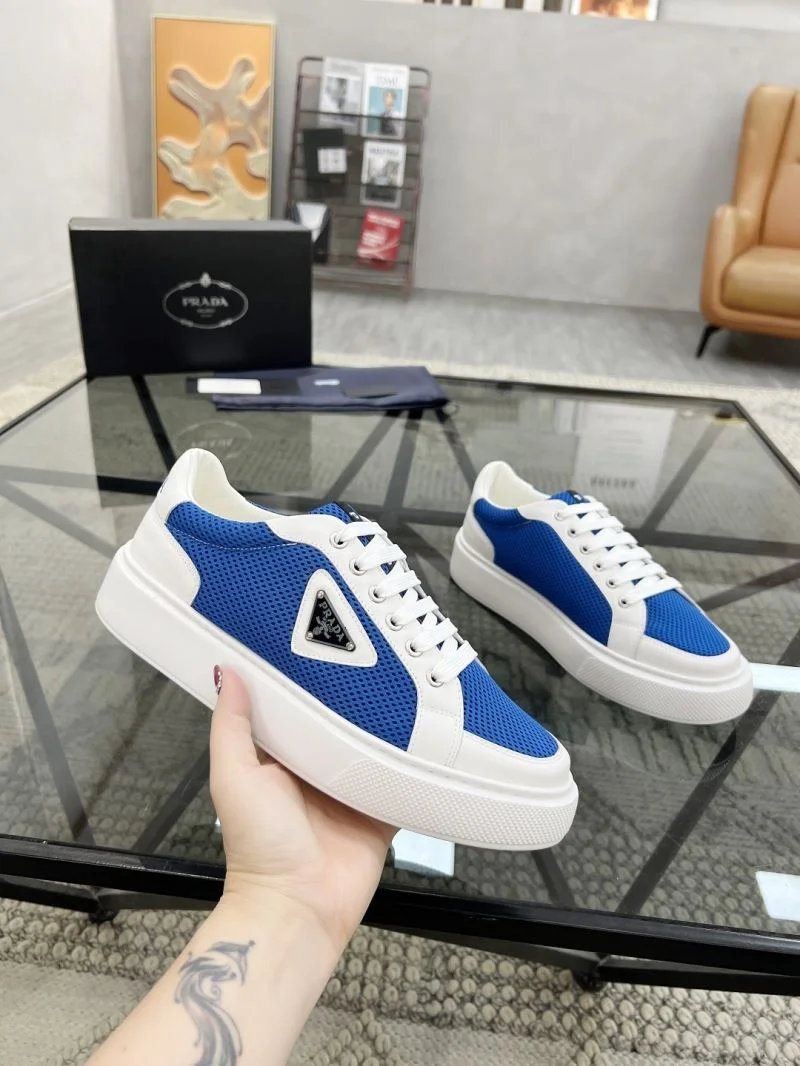 Prada Low Shoes Neat 33770
