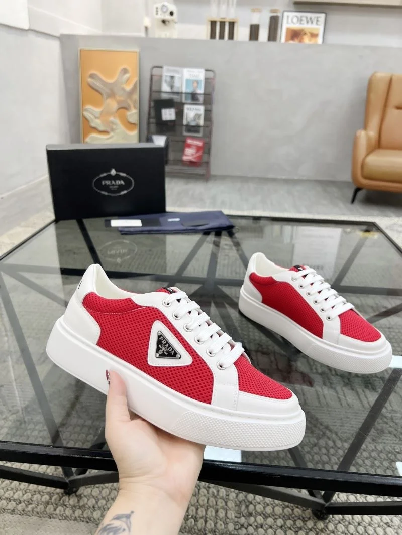 Tailored Prada Low Shoes 33761