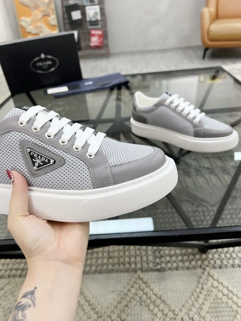 SunProtective Prada Low Shoes 33758