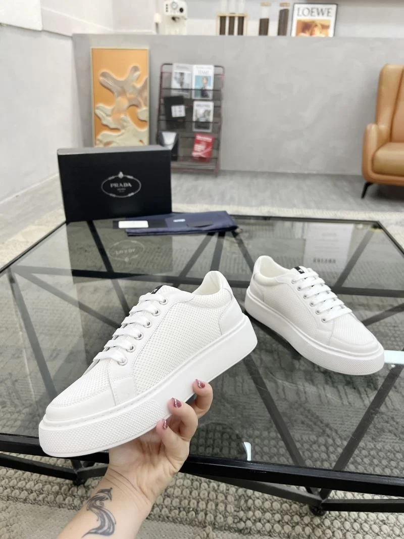 Prada Low Shoes Cozy 33778