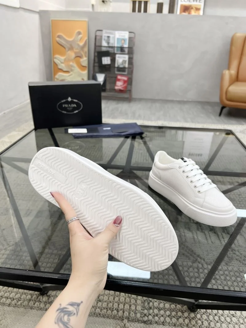 Prada Low Shoes Cozy 33778