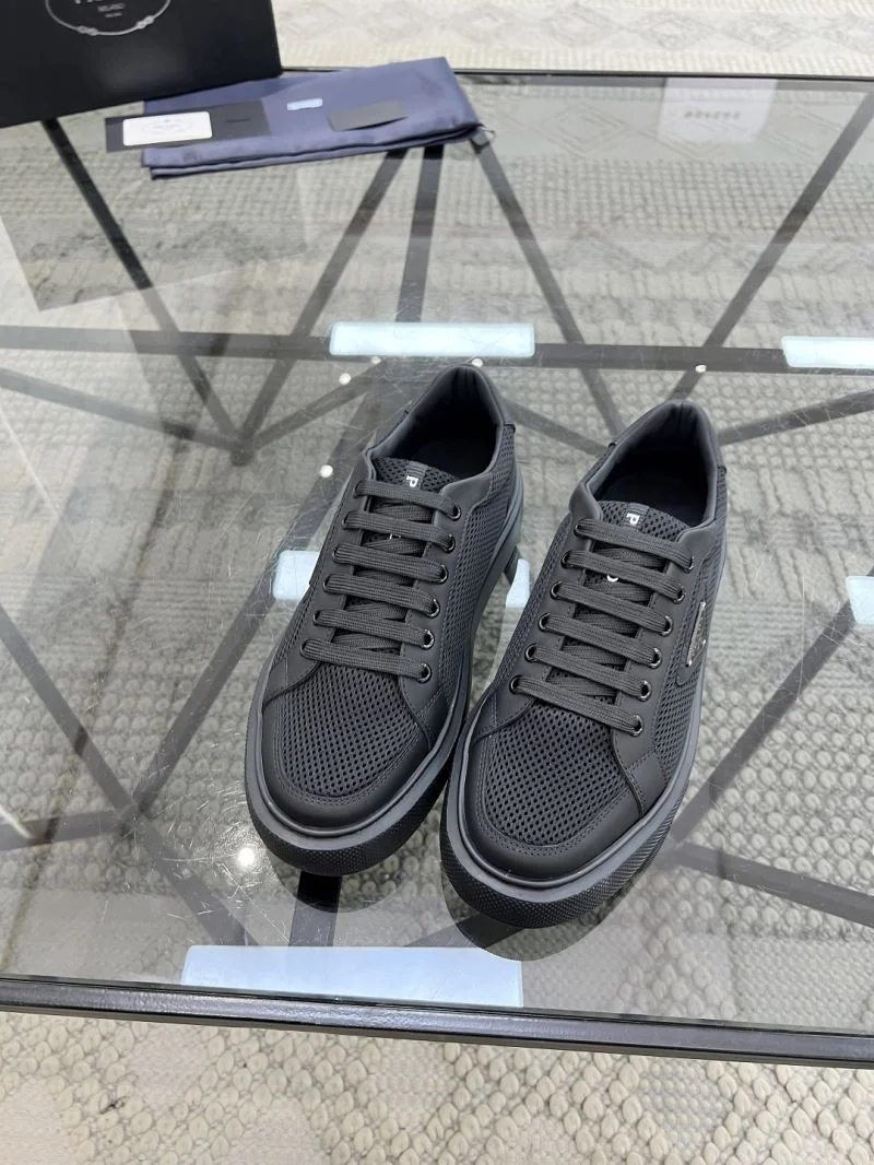 Prada Low Shoes WrinkleFree 33759