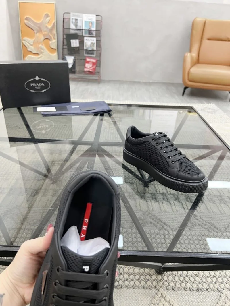 Prada Low Shoes WrinkleFree 33759