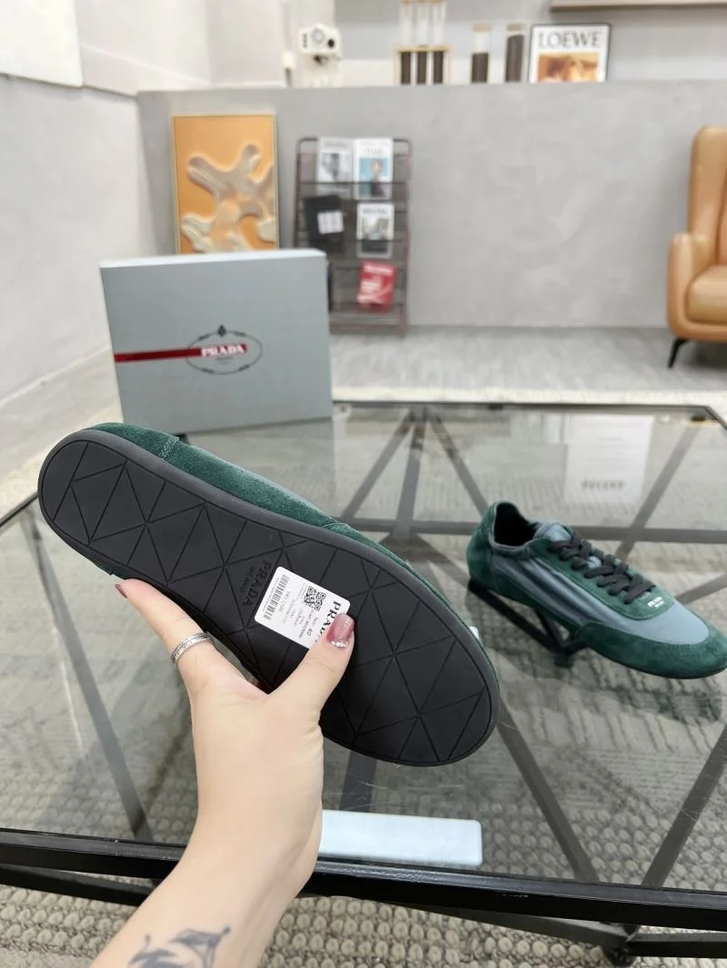 Breathable Prada Low Shoes 33776