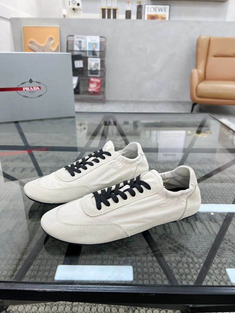 Prada Low Shoes Popular 33768