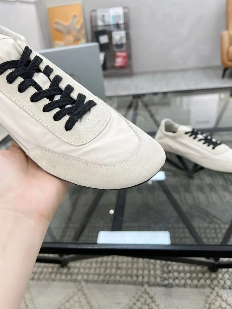 Prada Low Shoes Popular 33768